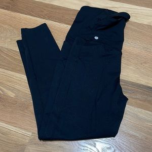 Zella mamasana 7/8 pocket maternity leggings sz M